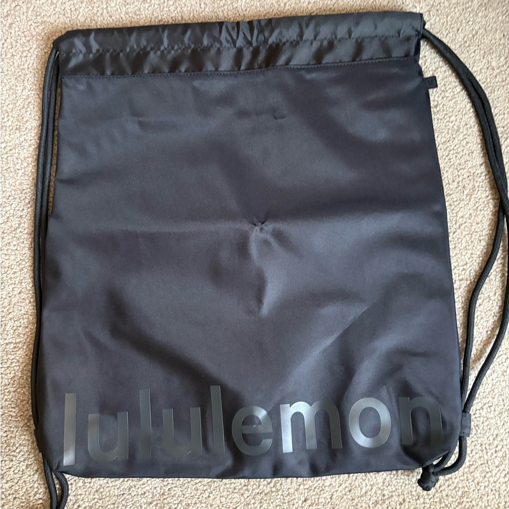 lululemon athletica Black Drawstring Gym Sack with Tonal Logo